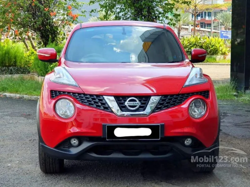 Nissan Juke Solid Red