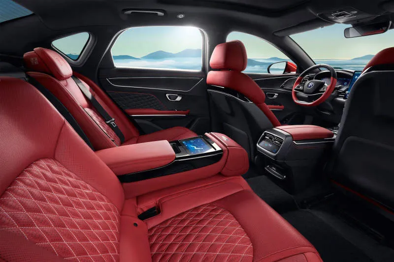 Desain Interior Mobil