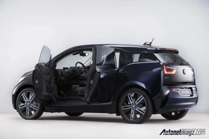 BMW i3 Abu-abu