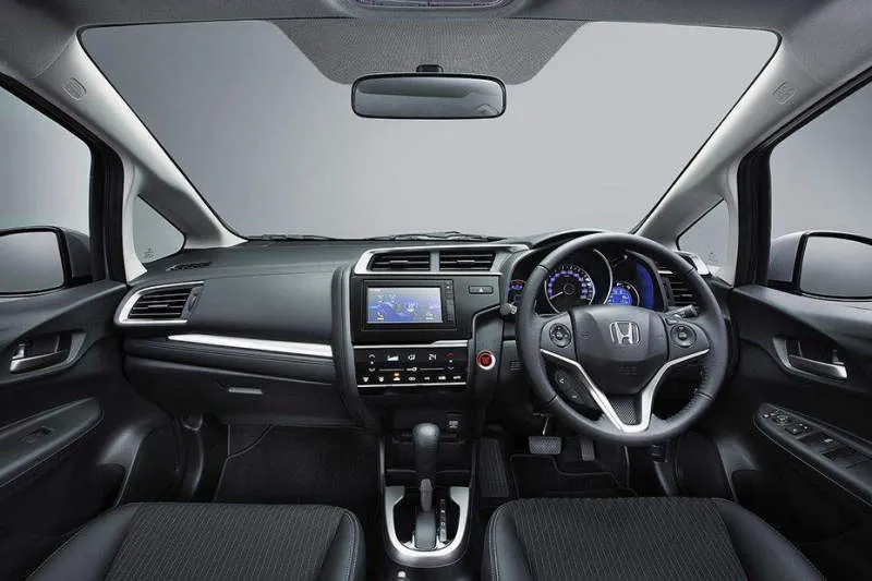 Desain Interior Mobil
