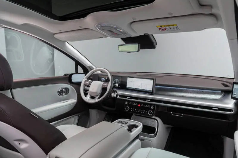 Desain Interior Mobil