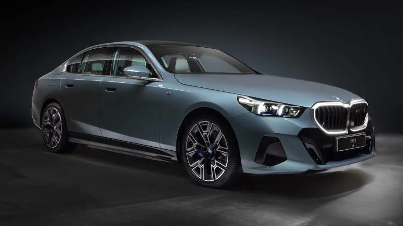 BMW i5 eDrive40 M Sport Abu-abu