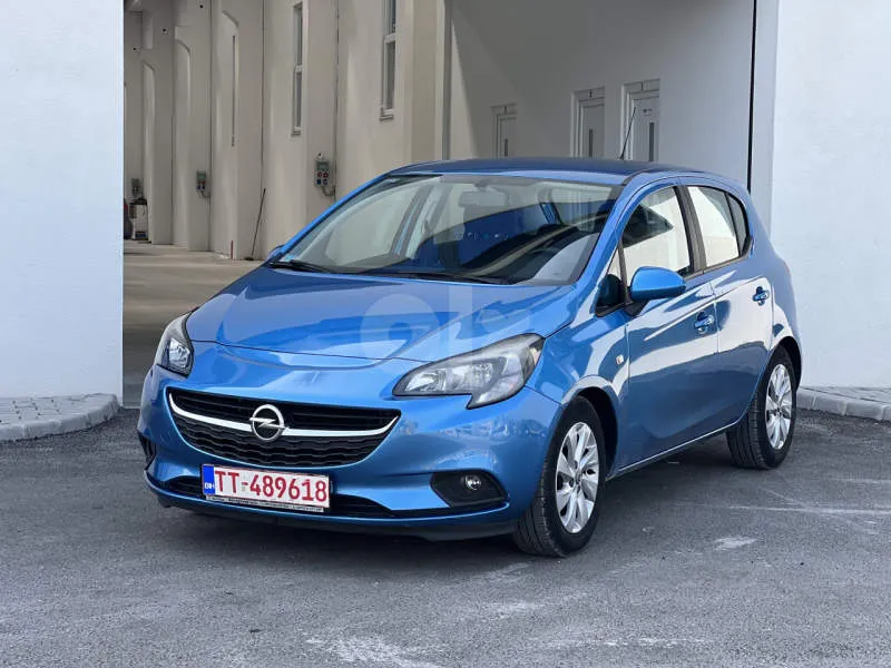 Opel Corsa-e Hitam