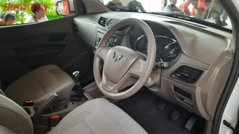 Desain Interior Mobil