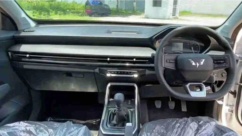 Desain Interior Mobil