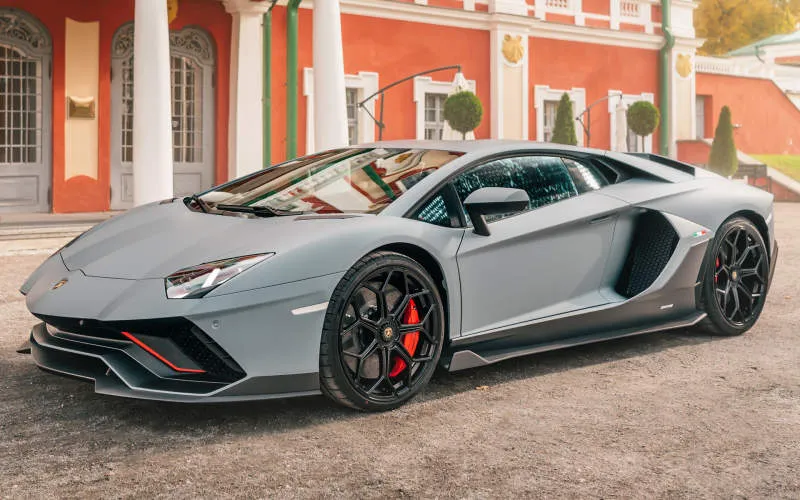 Lamborghini Aventador LP 780-4 Ultimae Verde Mantis