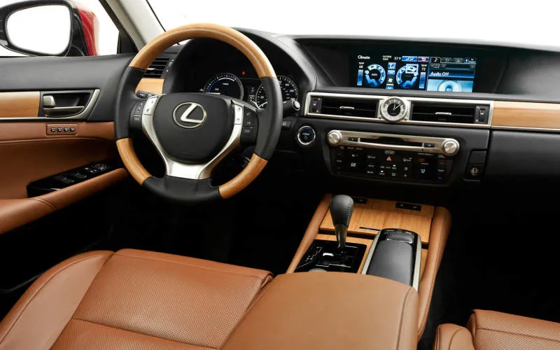 Desain Interior Mobil