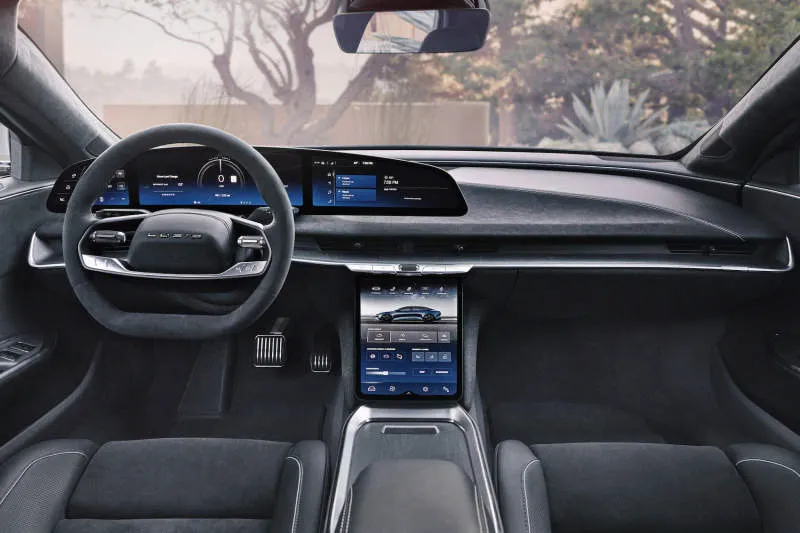 Desain Interior Mobil