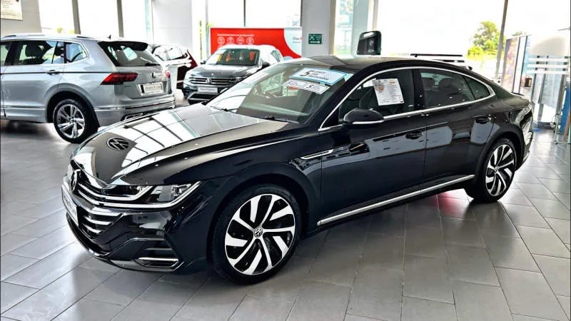 Volkswagen Arteon Batu Bulan Abu-abu