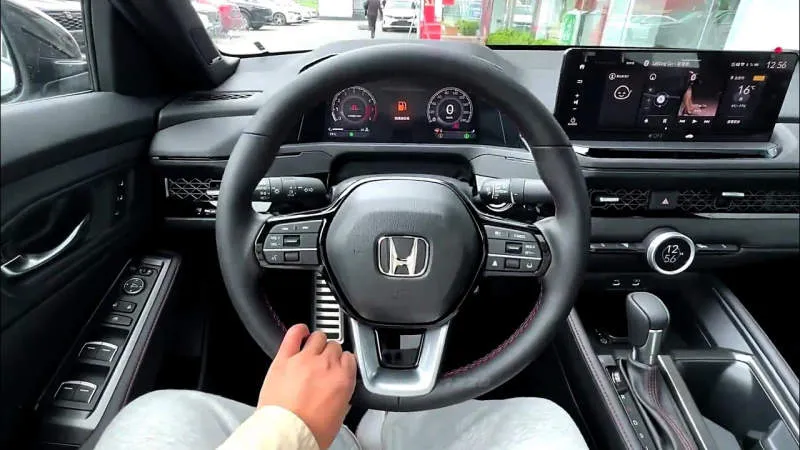 Desain Interior Mobil