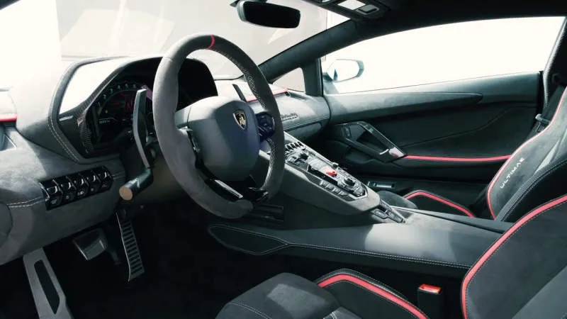 Desain Interior Mobil