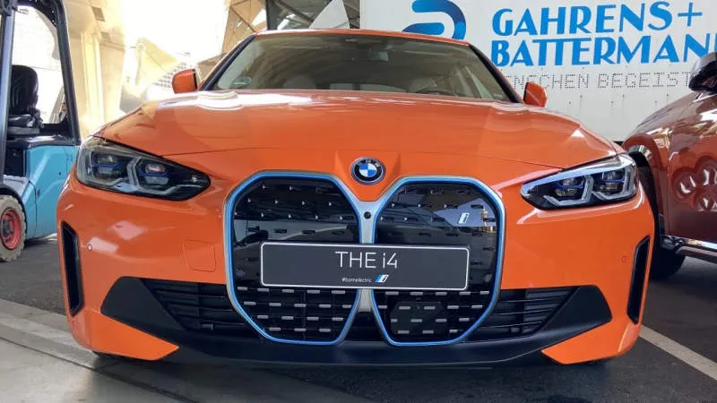 BMW i4 eDrive40 M Sport Sunset Orange