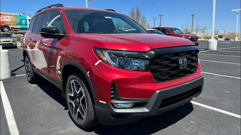 Honda Passport Lunar Silver Metallic