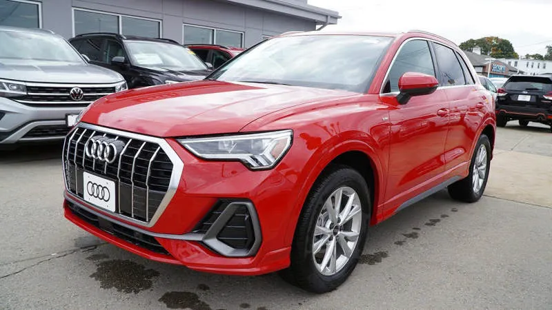 Audi Q3 Chronos Grey