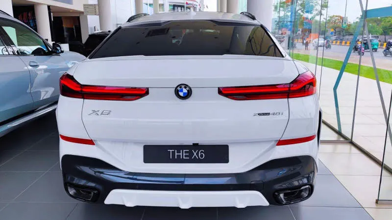 BMW X6 xDrive40i M Sport Mineral White