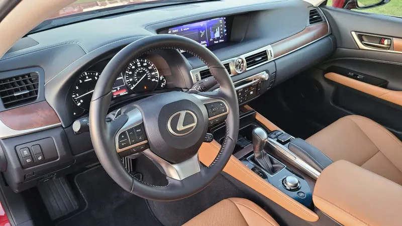 Desain Interior Mobil