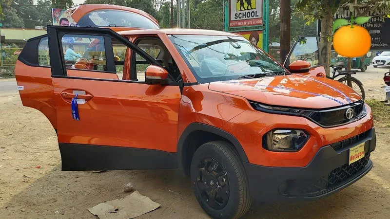 Tata Punch CNG Tornado Blue