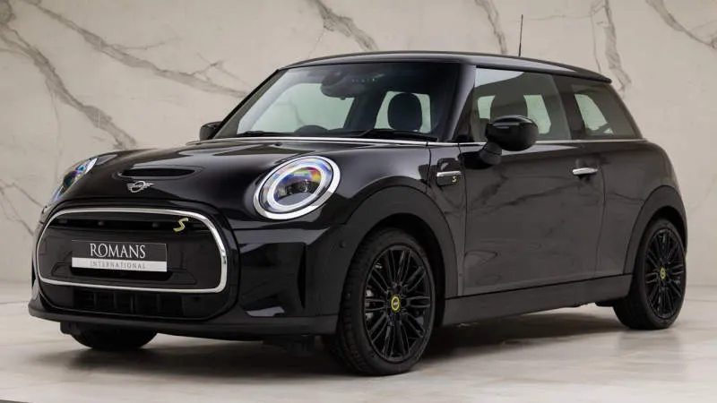 MINI Electric Midnight Black