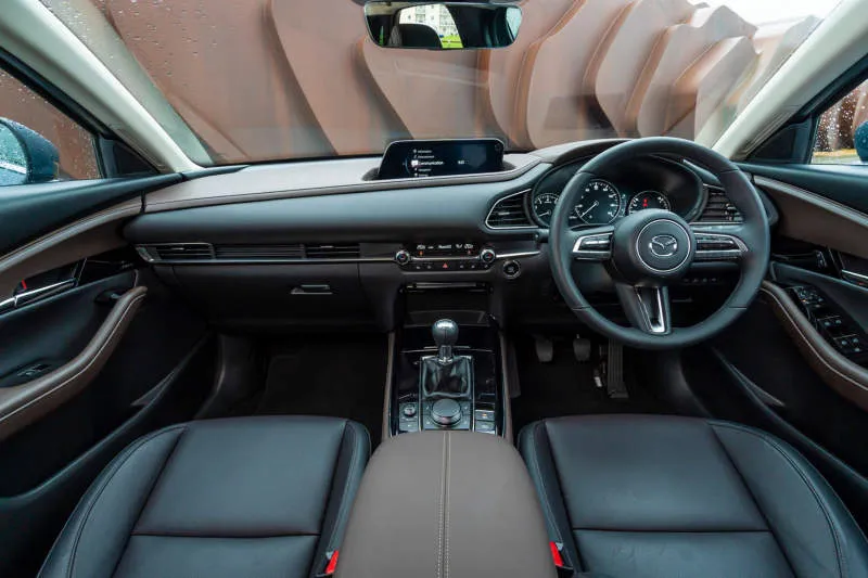 Desain Interior Mobil