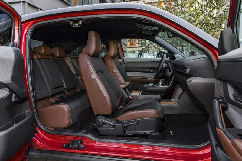 Desain Interior Mobil