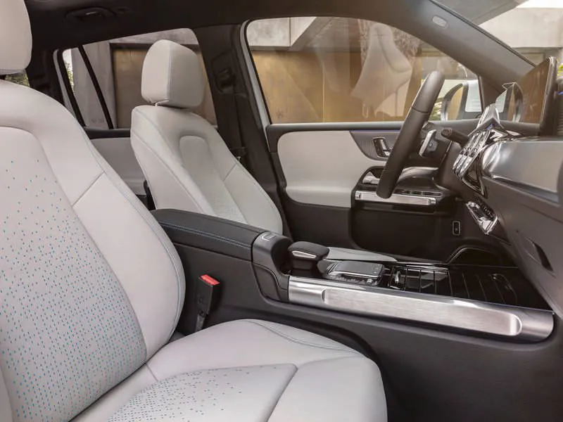 Desain Interior Mobil