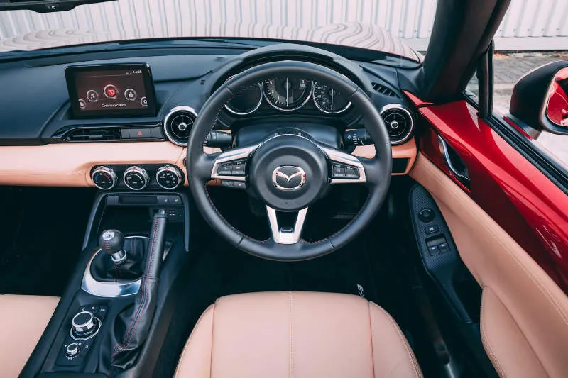 Desain Interior Mobil