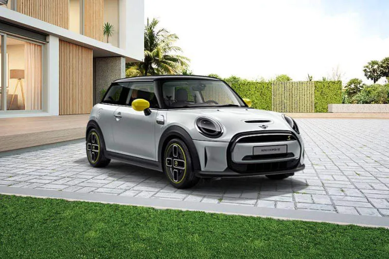 MINI Electric Midnight Black