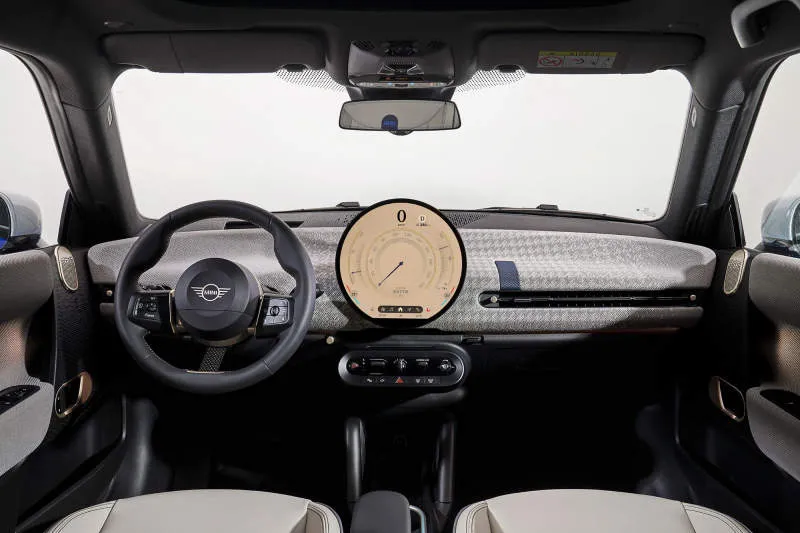 Desain Interior Mobil