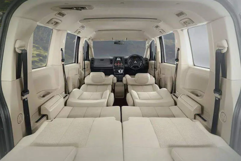 Desain Interior Mobil