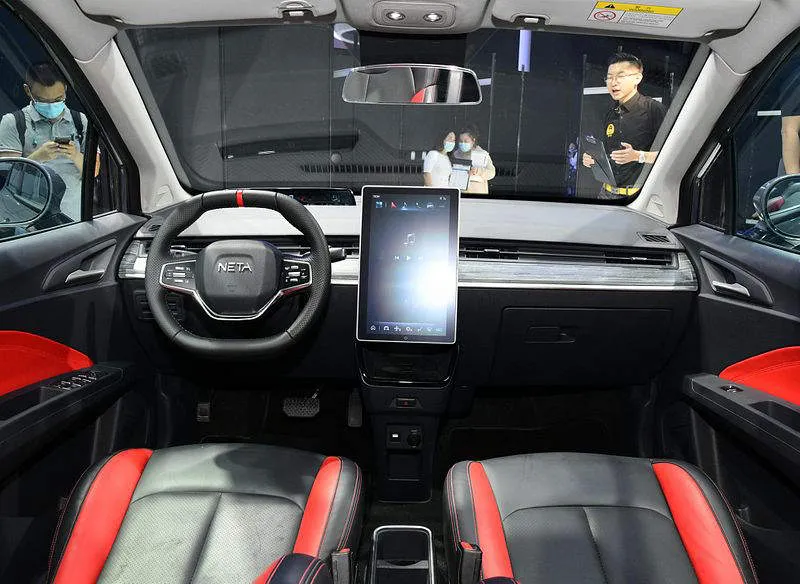 Desain Interior Mobil