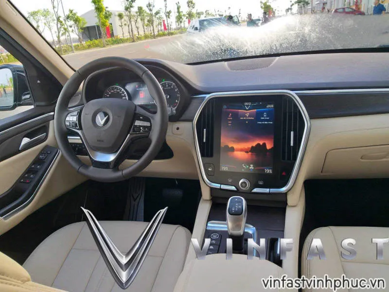 Desain Interior Mobil