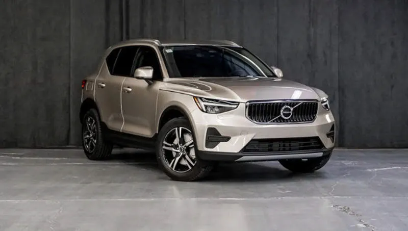 Volvo XC40 Silver Dawn Metallic