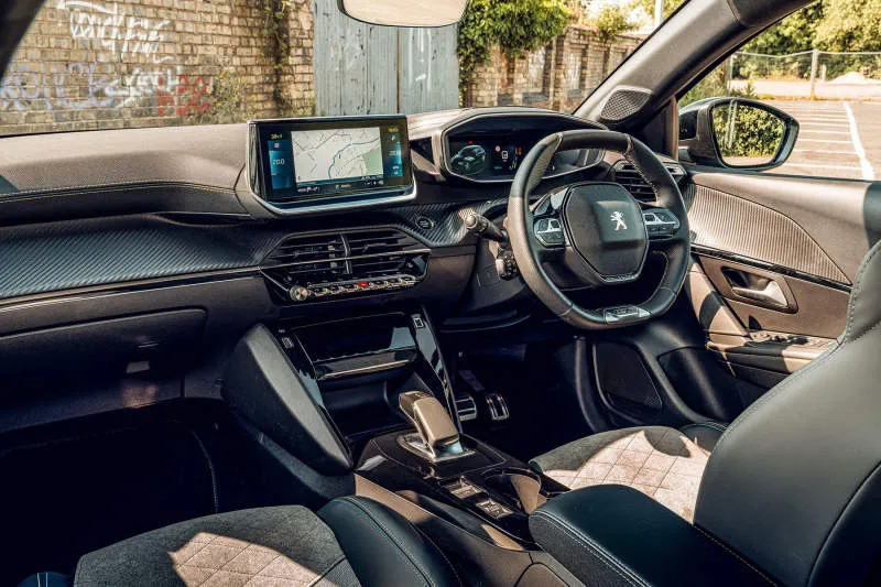 Desain Interior Mobil