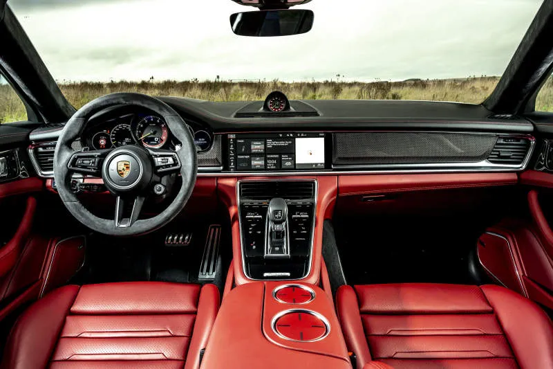 Desain Interior Mobil