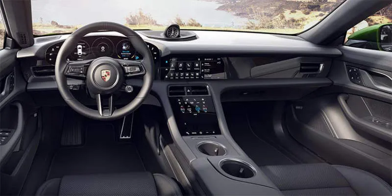 Desain Interior Mobil