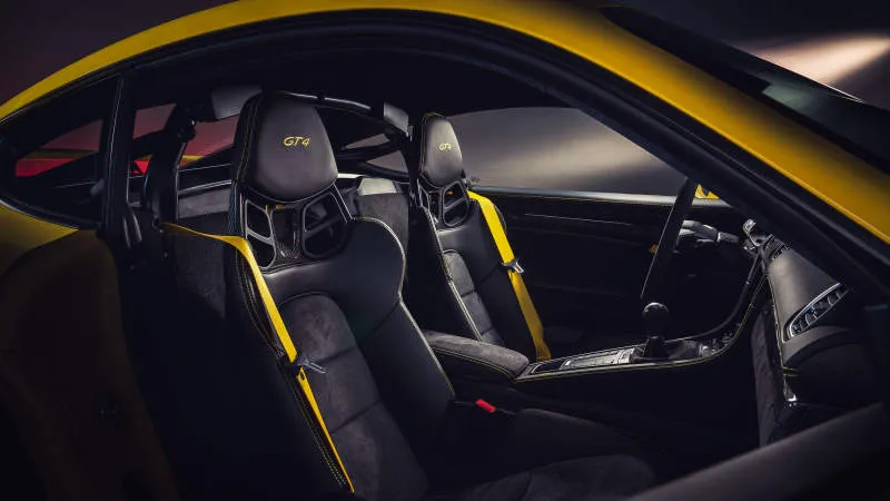 Desain Interior Mobil