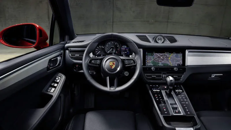 Desain Interior Mobil