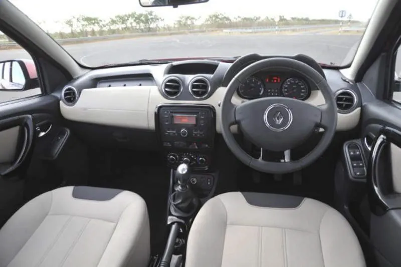 Desain Interior Mobil