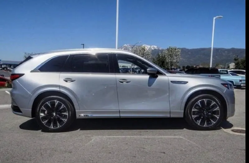 Mazda CX-90 Jet Black Mica