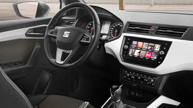 Desain Interior Mobil
