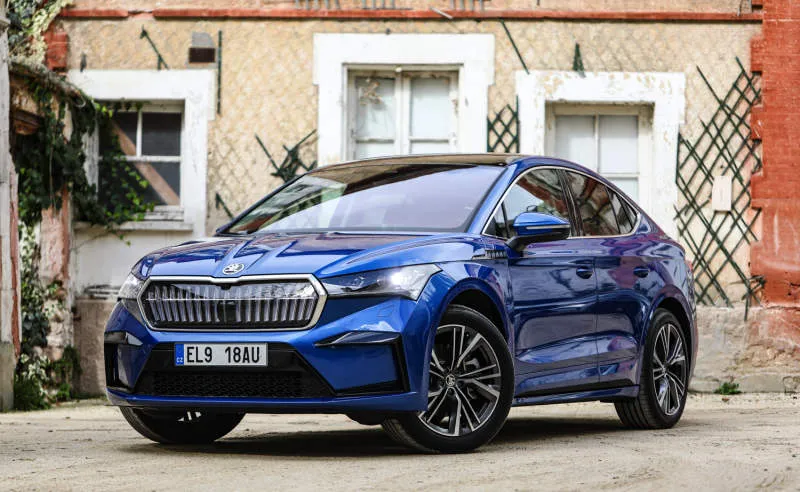 Skoda Enyaq Coupe iV Merah