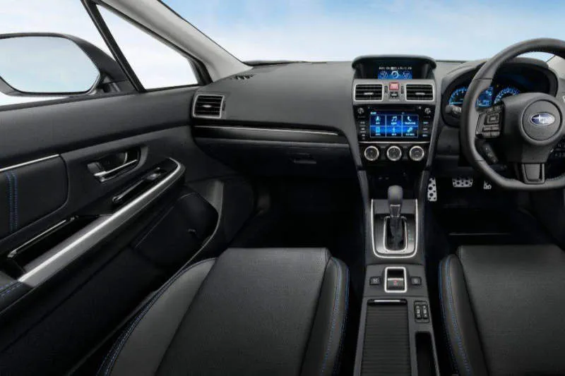 Desain Interior Mobil