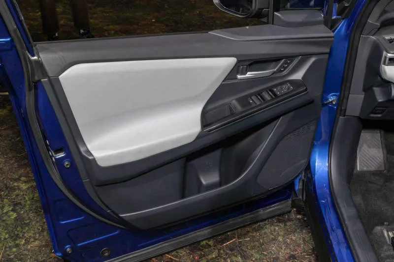 Desain Interior Mobil