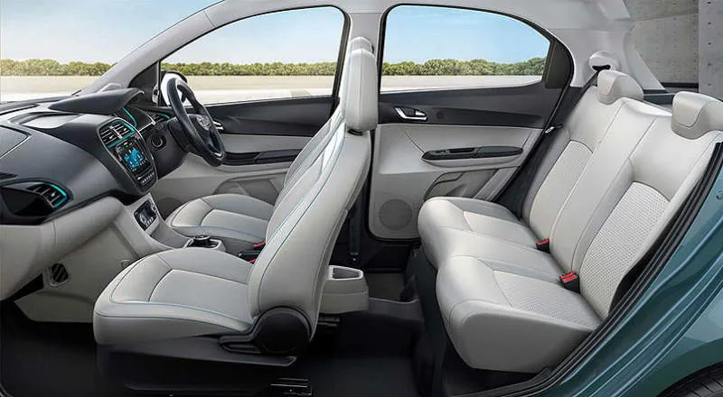 Desain Interior Mobil