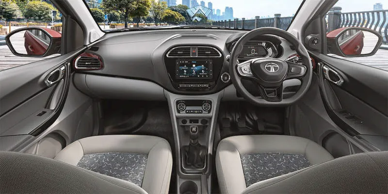 Desain Interior Mobil