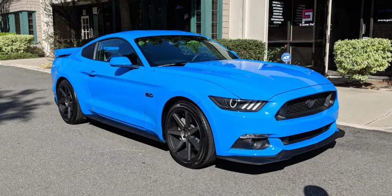 Ford Mustang EcoBoost Iconic Silver