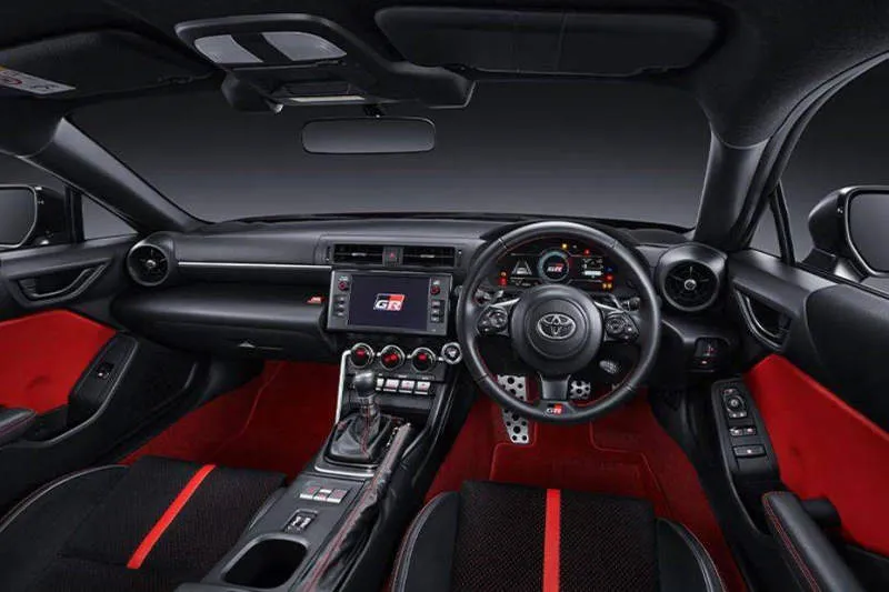 Desain Interior Mobil