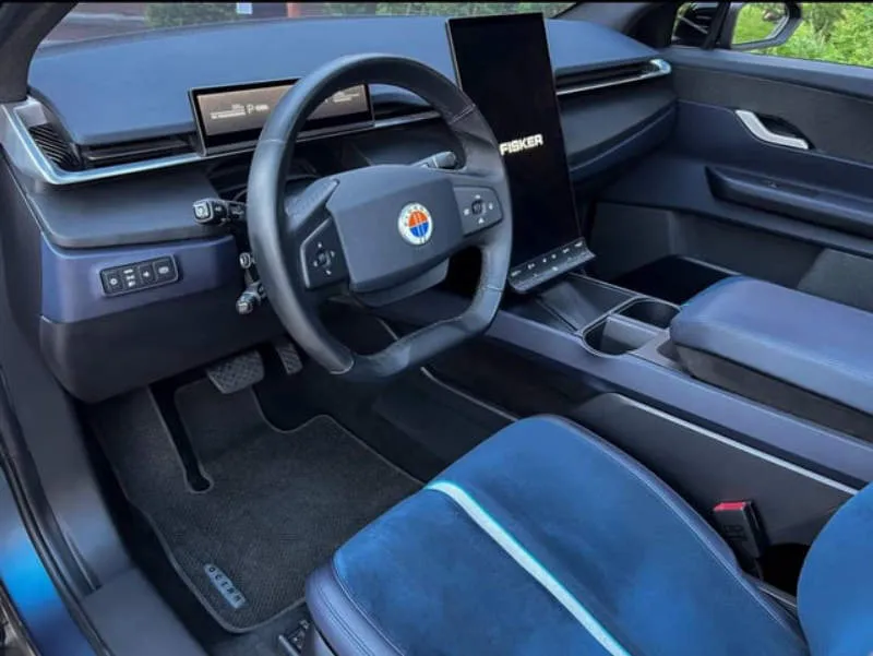Desain Interior Mobil