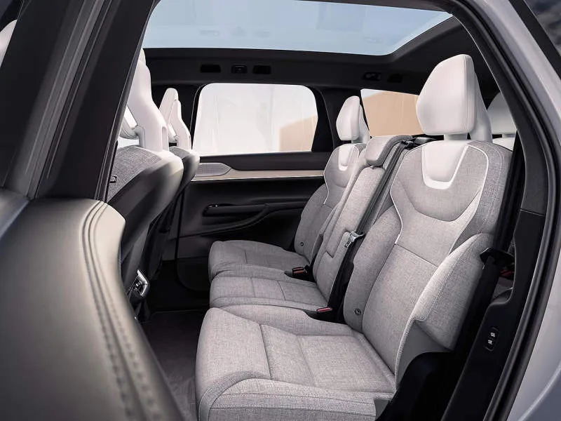 Desain Interior Mobil