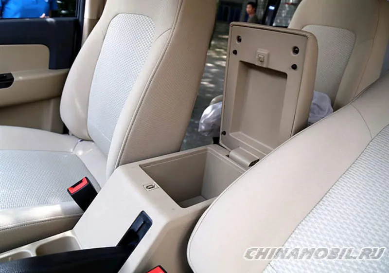 Desain Interior Mobil